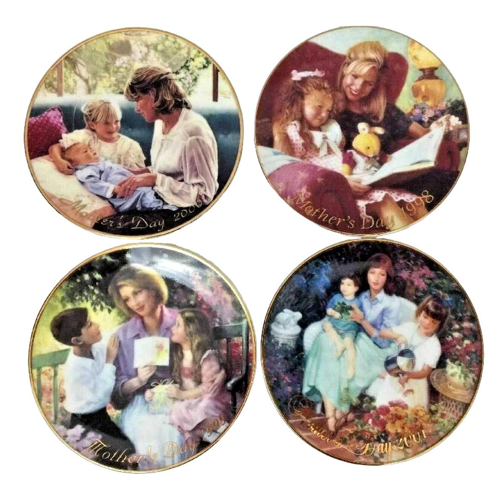 Avon Mothers Day Porcelain Plates 5" 1998 - 2001 22K Gold Trim  Set of 4